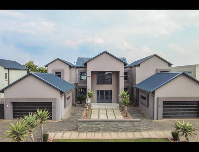 5 BEDROOM HOUSE FOR SALE IN SERENGETI LIFESTYLE ESTATE